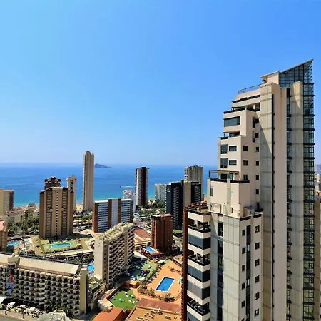Lägenhet Cozy In 68 M² With Shared Pool Benidorm